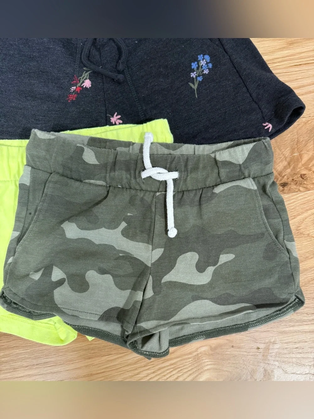Old Navy Girls SZ 5-3-Pack Cotton Comfy Shorts - Floral, Neon Yellow, Olive Camo